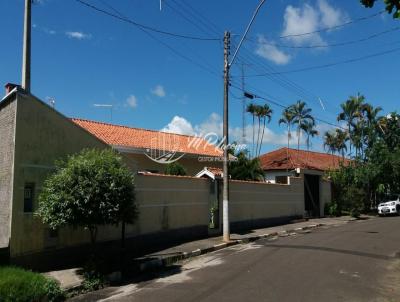 Casa para Locação, em Águas de São Pedro, bairro Jardim Iporanga, 4 dormitórios, 2 banheiros, 1 suíte, 4 vagas
