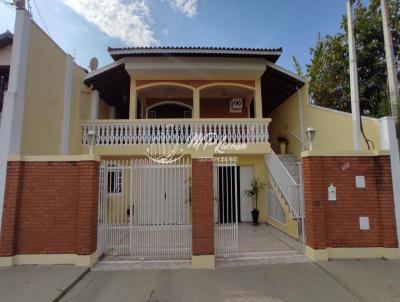 Casa para Venda, em Águas de São Pedro, bairro Jardim Porangaba, 3 dormitórios, 4 banheiros, 2 suítes, 5 vagas